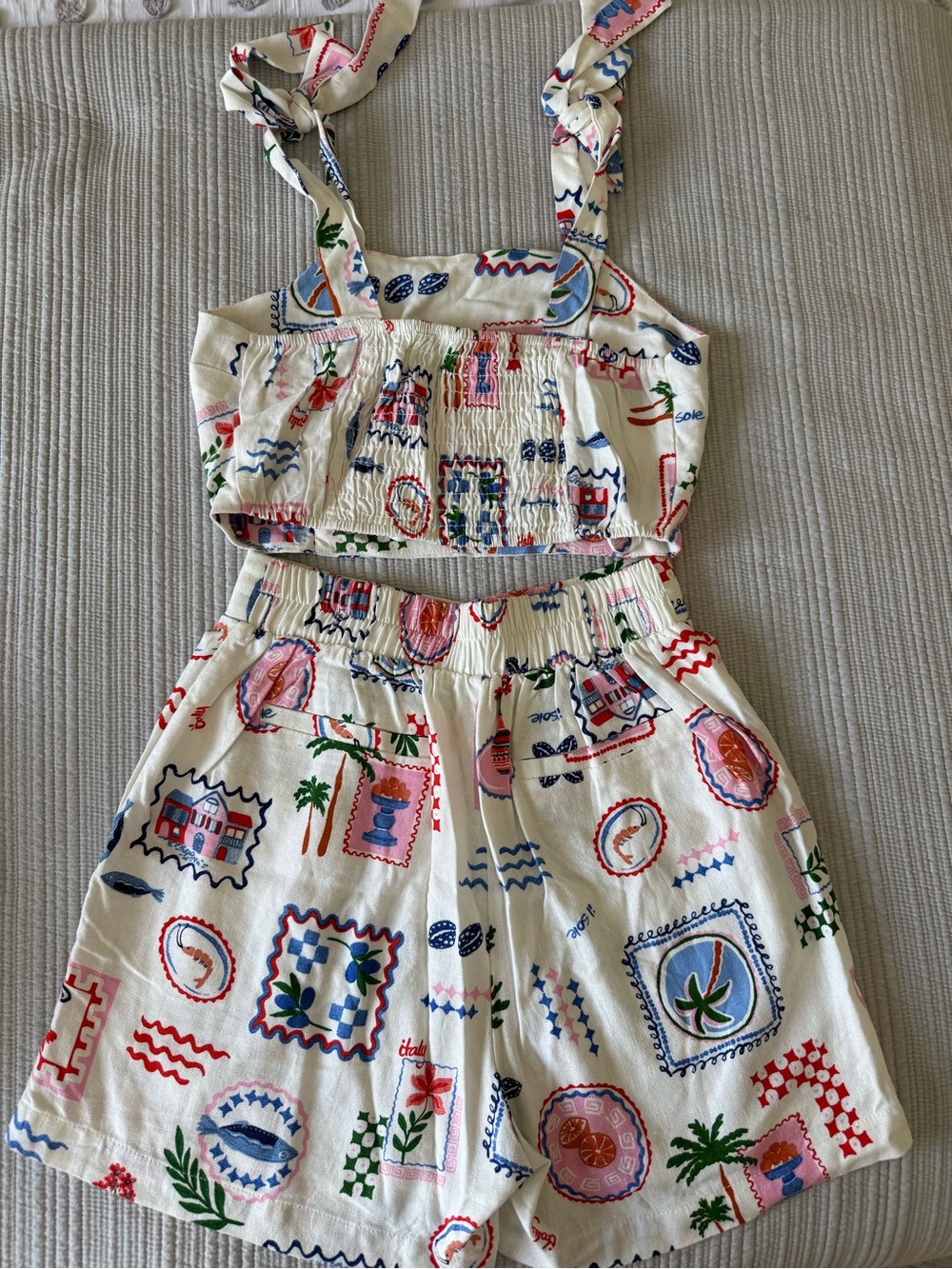 Adorable Monteau 2 piece set - Picture 2 of 3